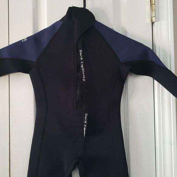 Dark Lightning black navy neoprene wetsuit surfer suit beach ocean  Sz 4 - Picture 3 of 7